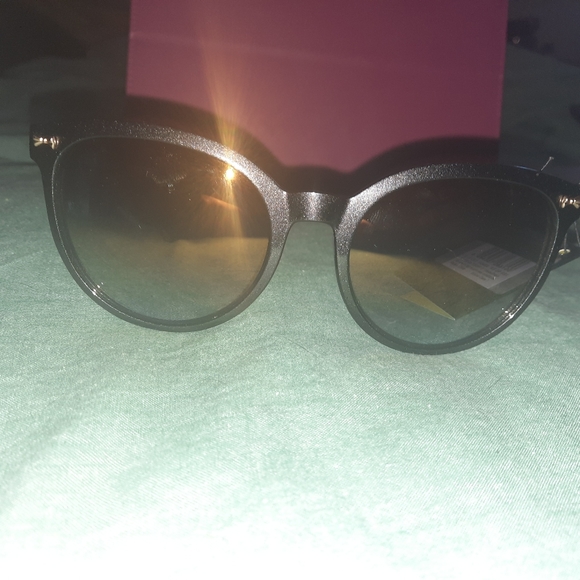 Ted Baker Black Sunglasses - Picture 4 of 4